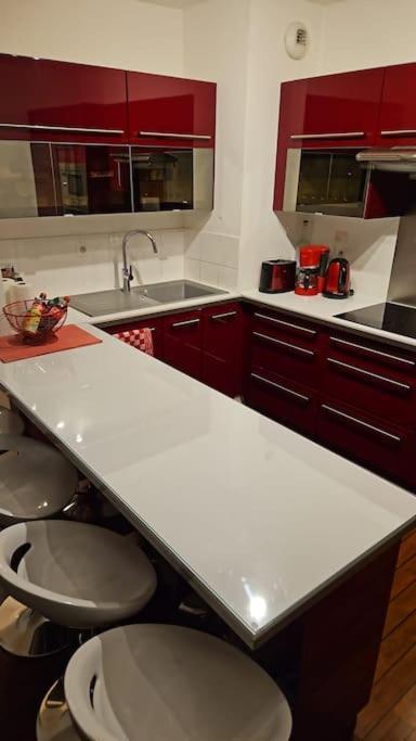Joli Appartement Avec Jardin Et 2 Parkings Prives アルジャントゥイユ エクステリア 写真