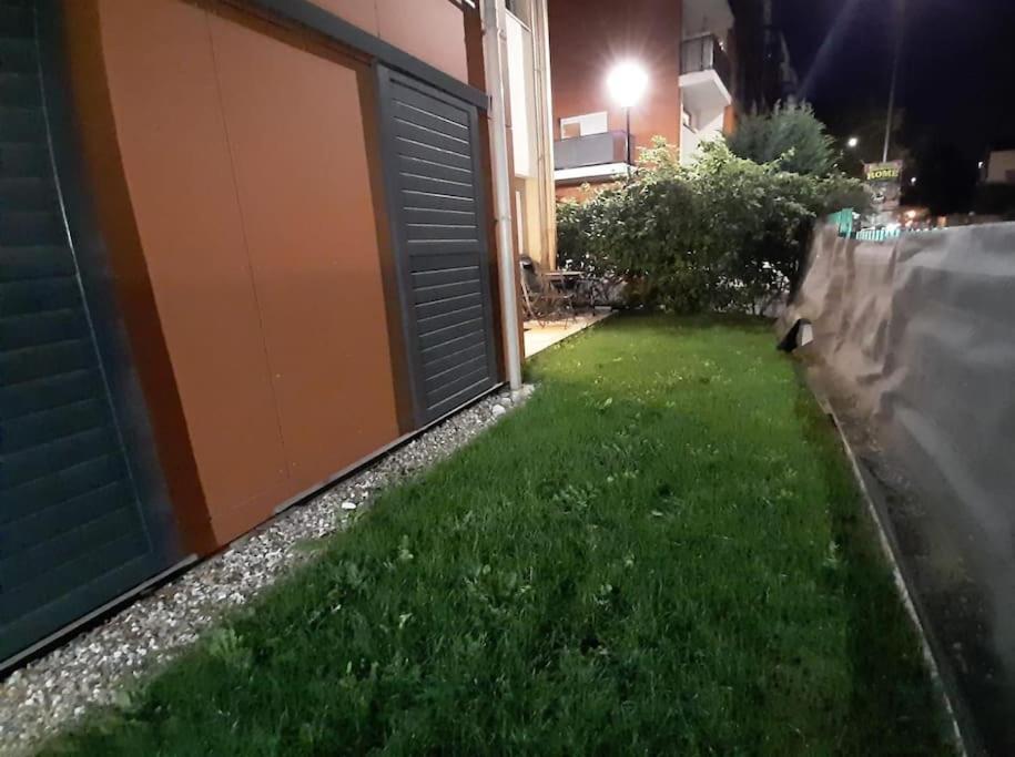 Joli Appartement Avec Jardin Et 2 Parkings Prives アルジャントゥイユ エクステリア 写真